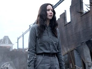 Голодные игры: Сойка-пересмешница. Часть 1